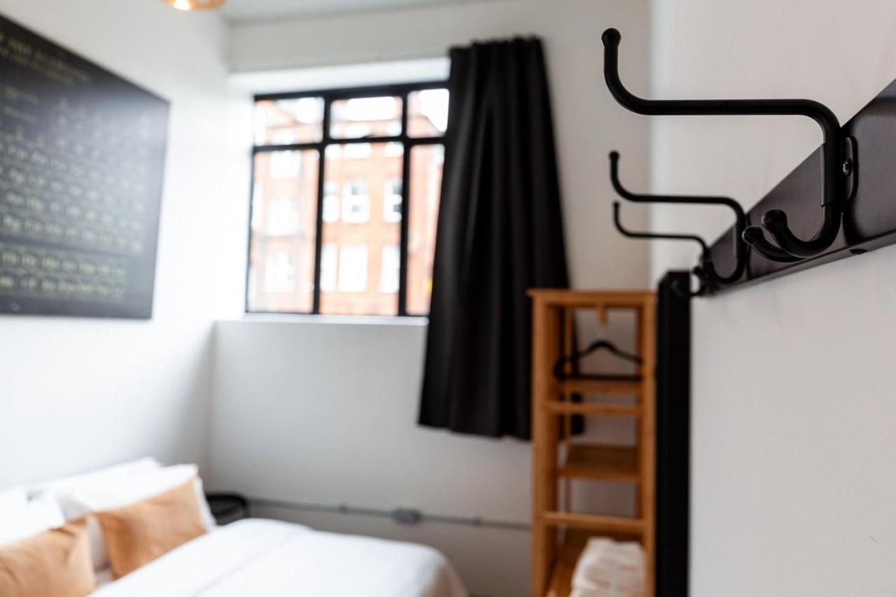 פינצ'לי Stylish Comfort In London מראה חיצוני תמונה